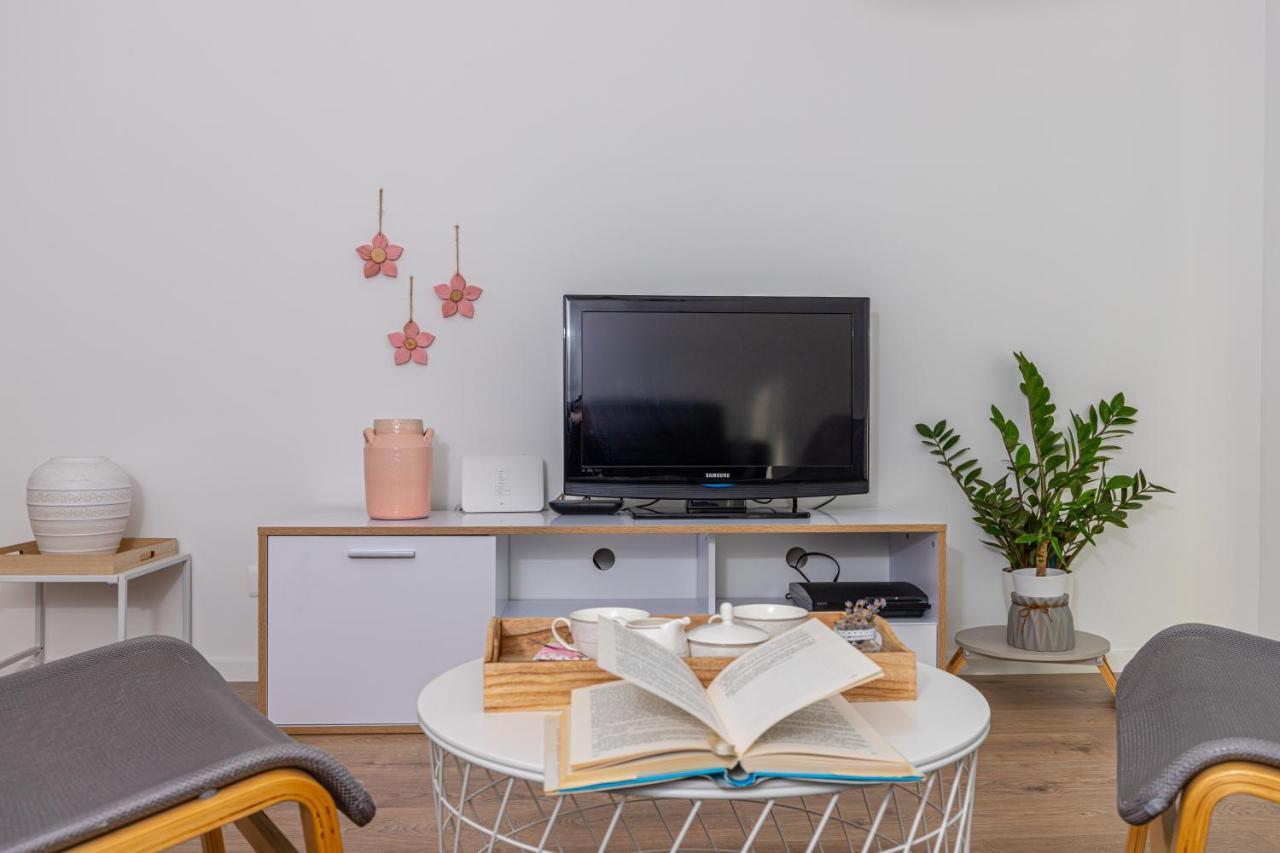 Apartment Vivien Цриквениця Екстер'єр фото